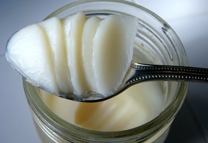 lard to make a homemade ointment to treat fungus on the feet