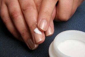 nail fungus treatment with ointment
